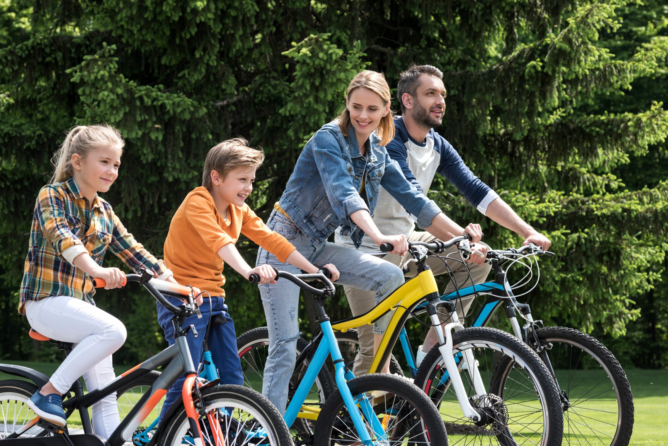  Groß und Klein auf Fahrradtour
